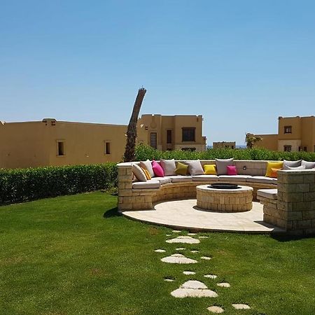 Byoum Vacation House Al Fayyūm Exteriör bild